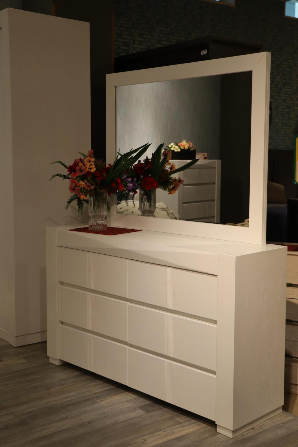 Kingston ტრილიჟი სარკით